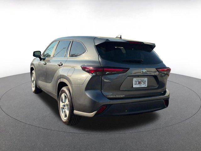 صورة 9 لـ 2025 Toyota HIGHLANDER LE