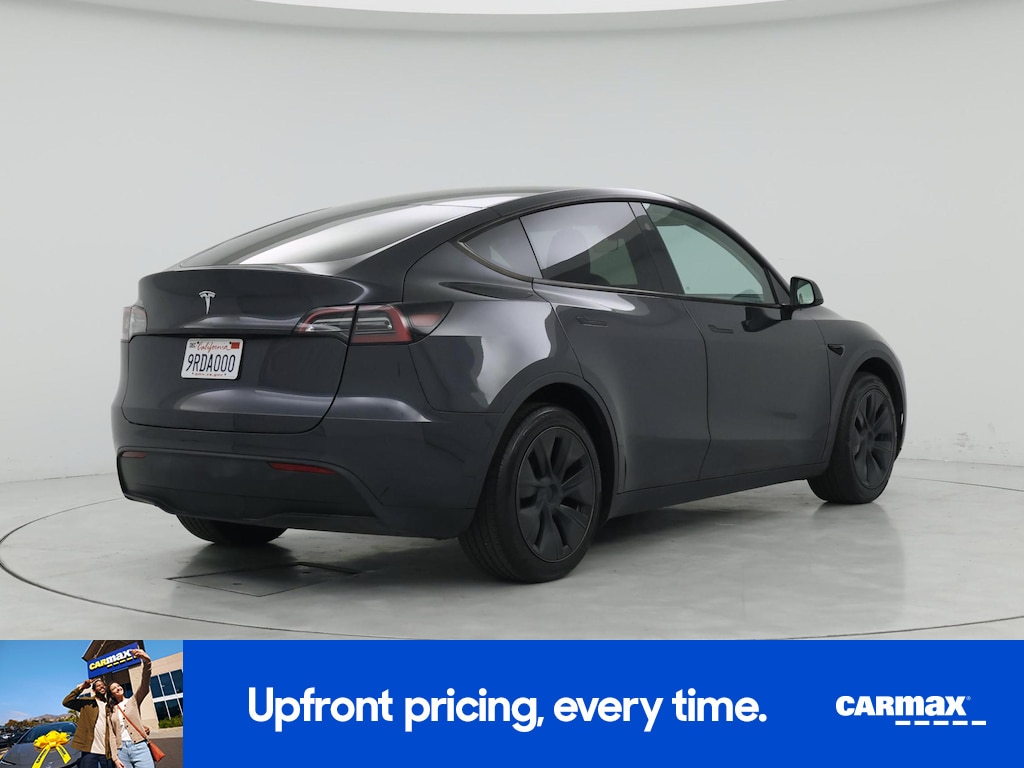 TESLA MODEL Y LONG RANGE - 10