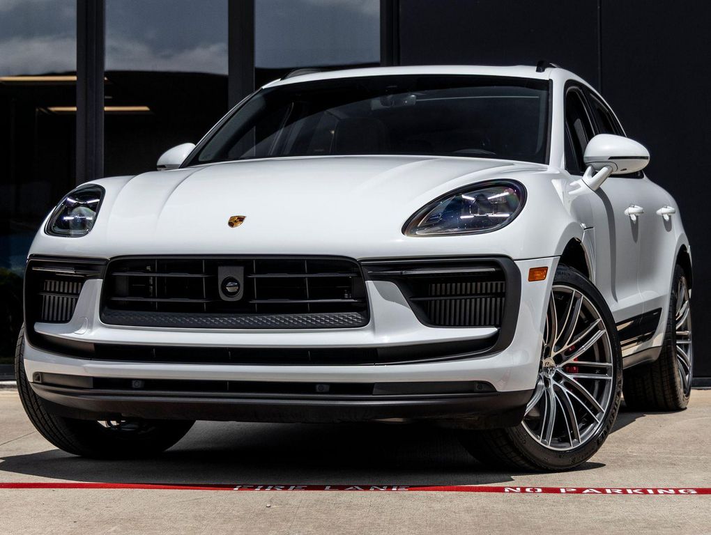 New 2026 Porsche Macan Macan