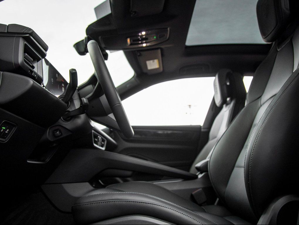 2026 Porsche MACAN MACAN ELECTRIC — миниатюра 24