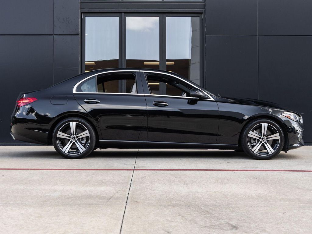 2025 Mercedes-BENZ C-CLASS — фото 10