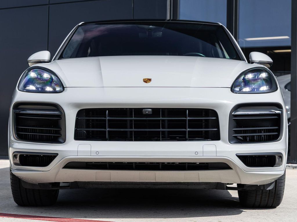 PORSCHE CAYENNE - 8