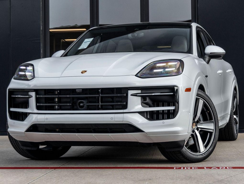 New 2025 Porsche Cayenne Cayenne S E-Hybrid