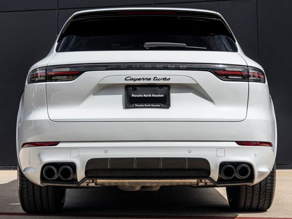 PORSCHE CAYENNE TURBO - 10