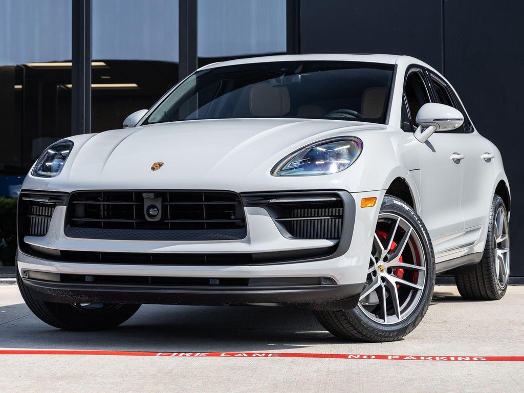 New 2026 Porsche Macan Macan