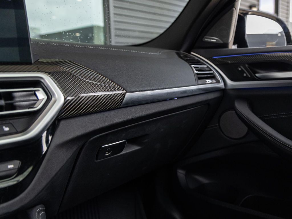 2025 BMW X4 M — миниатюра 31
