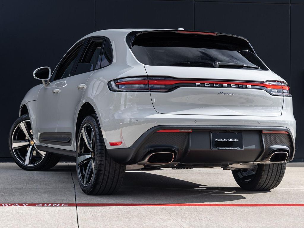 صورة 3 لـ 2026 Porsche MACAN