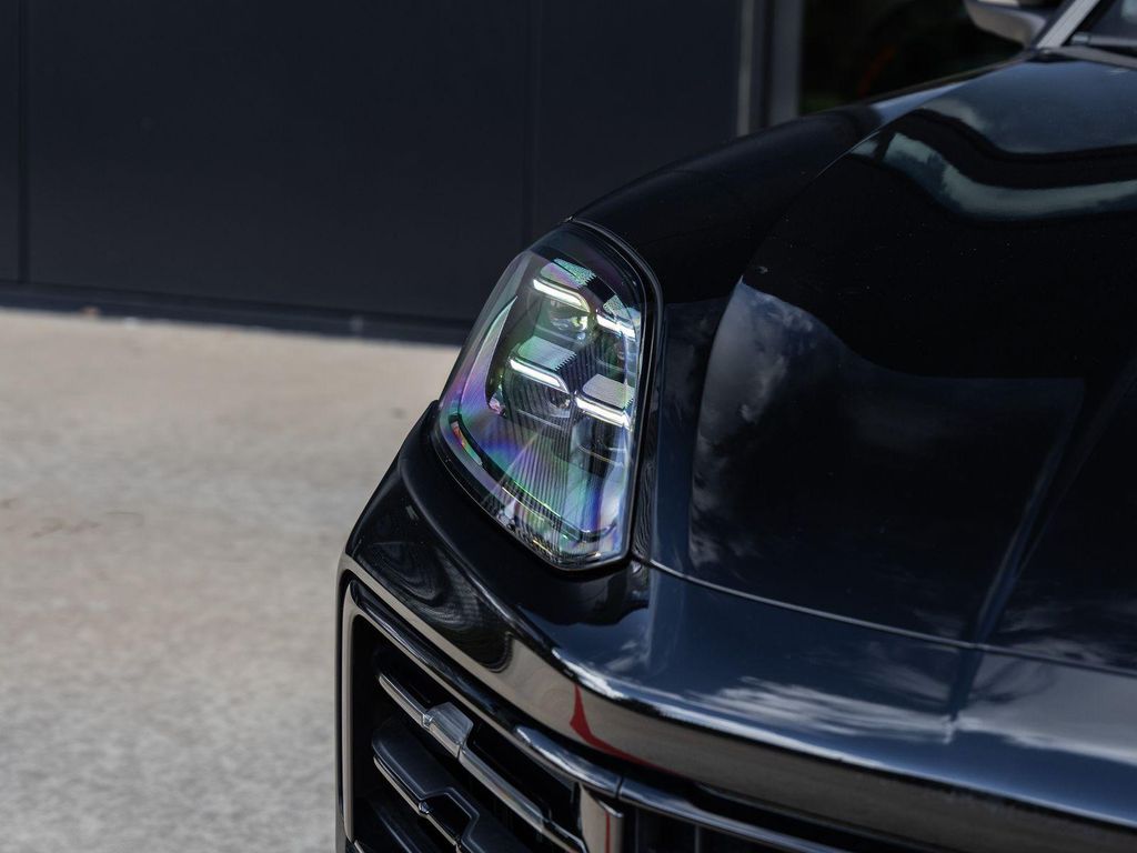 صورة مصغرة 17 لـ 2024 Porsche CAYENNE