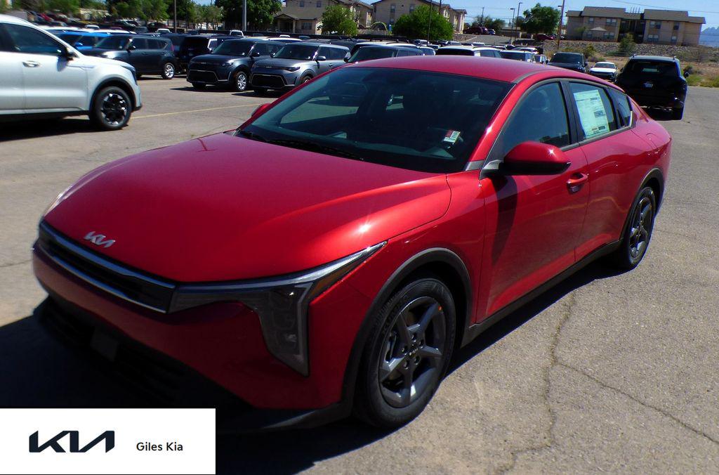 New 2026 Kia K4 LXS