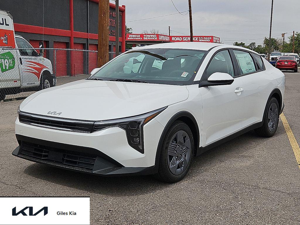 New 2026 Kia K4 LX