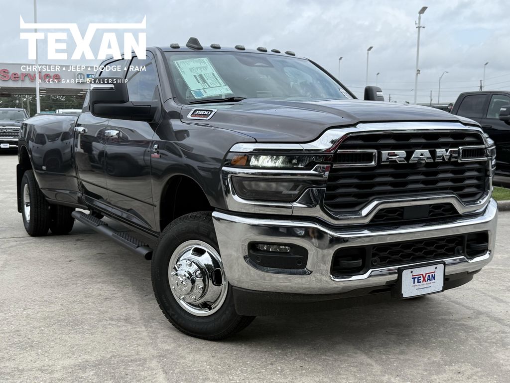 New 2026 RAM 3500 Tradesman Crew Cab 4x4 8' Box