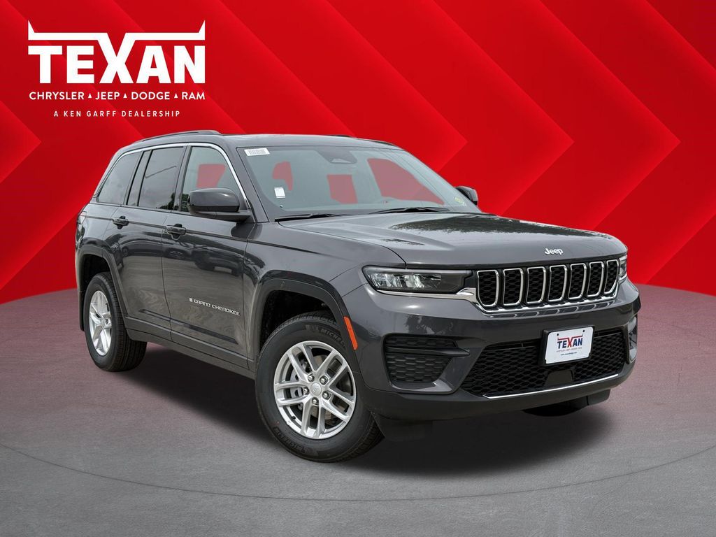 New 2026 Jeep Grand Cherokee Altitude
