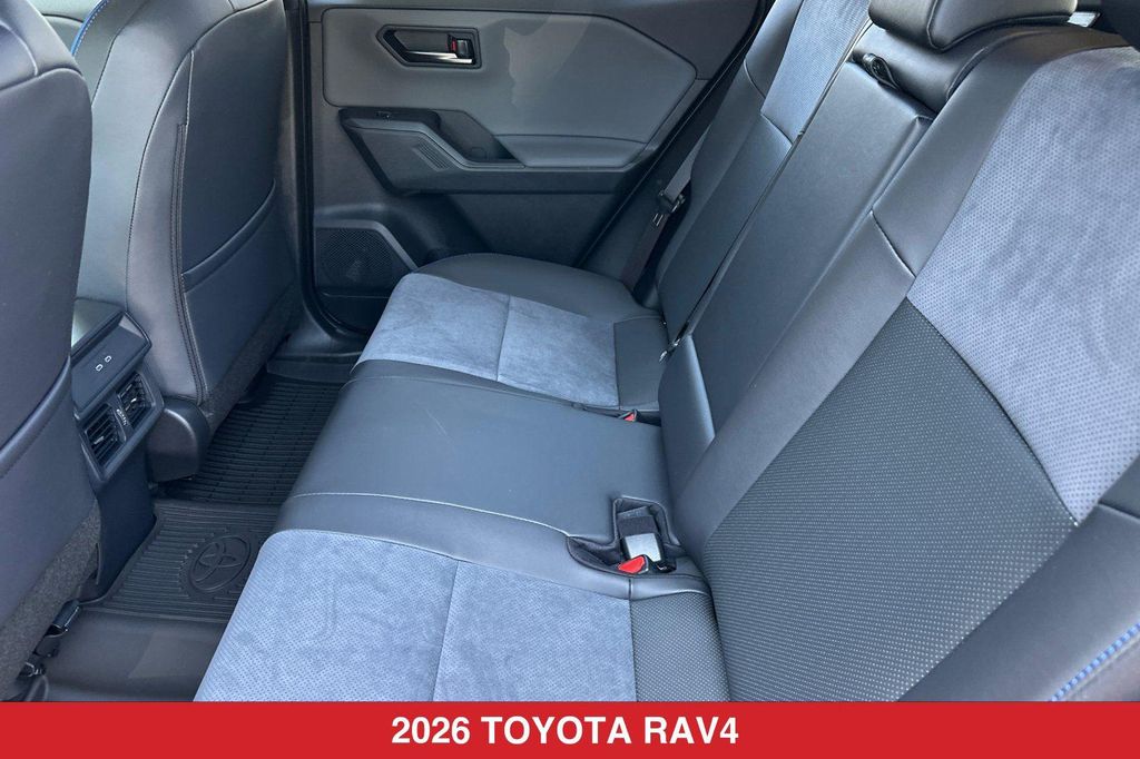2026 Toyota RAV4 SE 照片 11