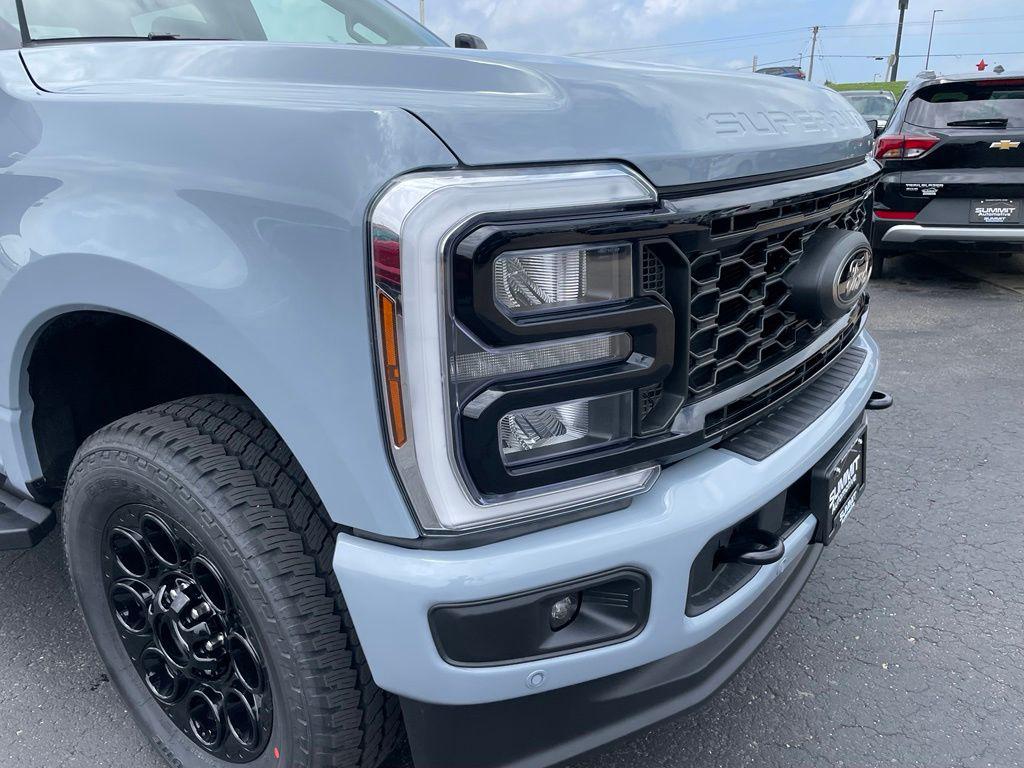 2026 FORD F-250 LARIAT — миниатюра 32