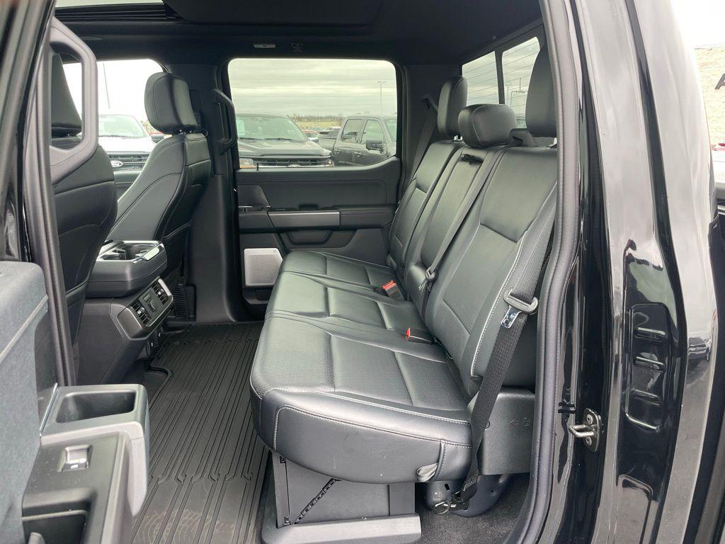 FORD F-150 LARIAT - 8