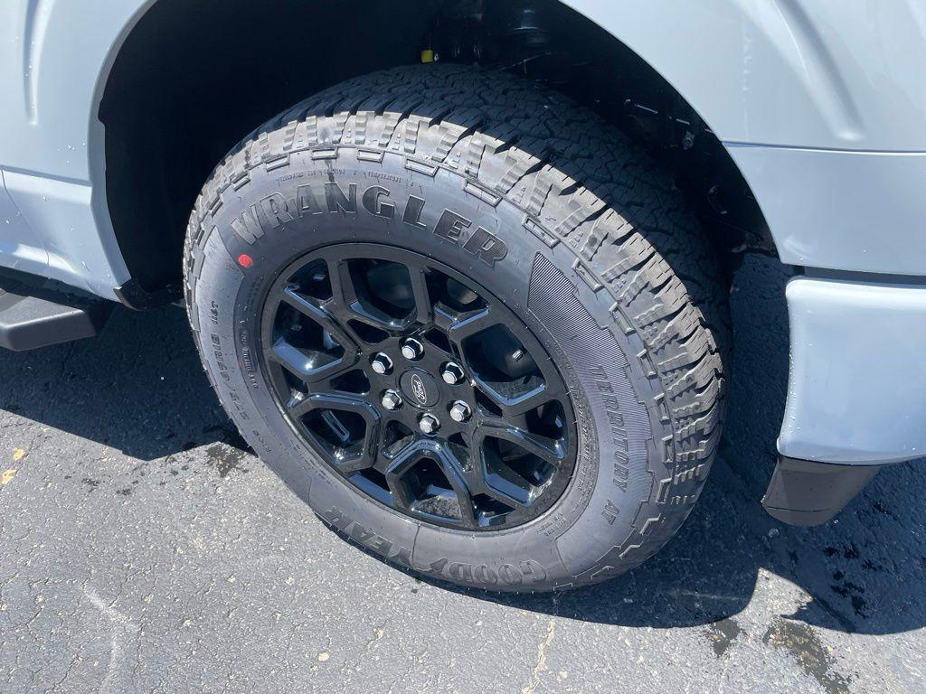 صورة 3 لـ 2026 FORD F-150 XLT