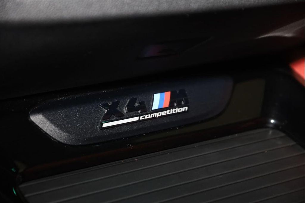 2021 BMW X4 M AWD 照片 25