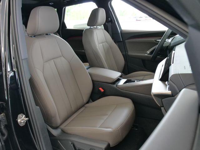 صورة مصغرة 15 لـ 2026 AUDI Q5 PLUS