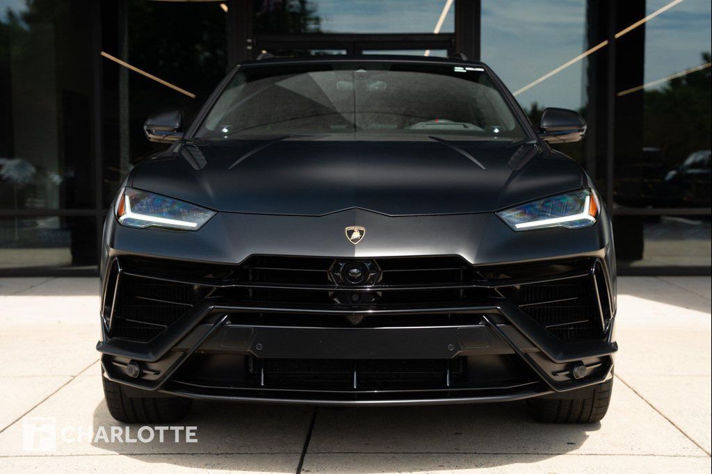 2023 Lamborghini URUS S — фото 4