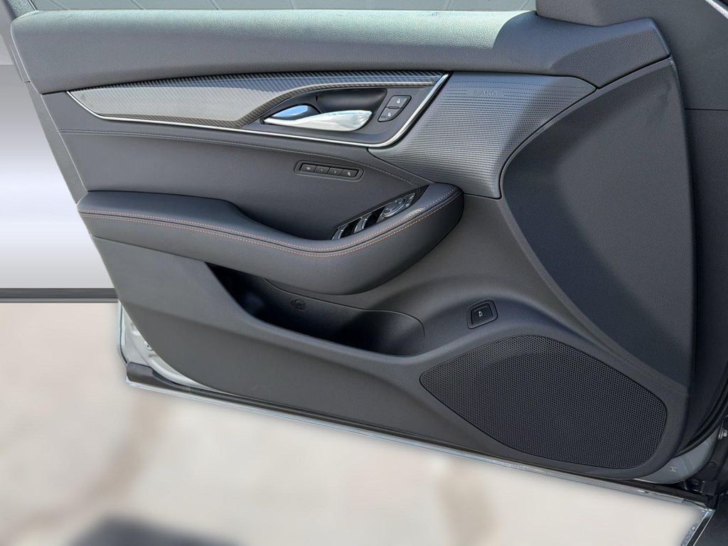 2026 Cadillac CT5 SPORT thumbnail 12