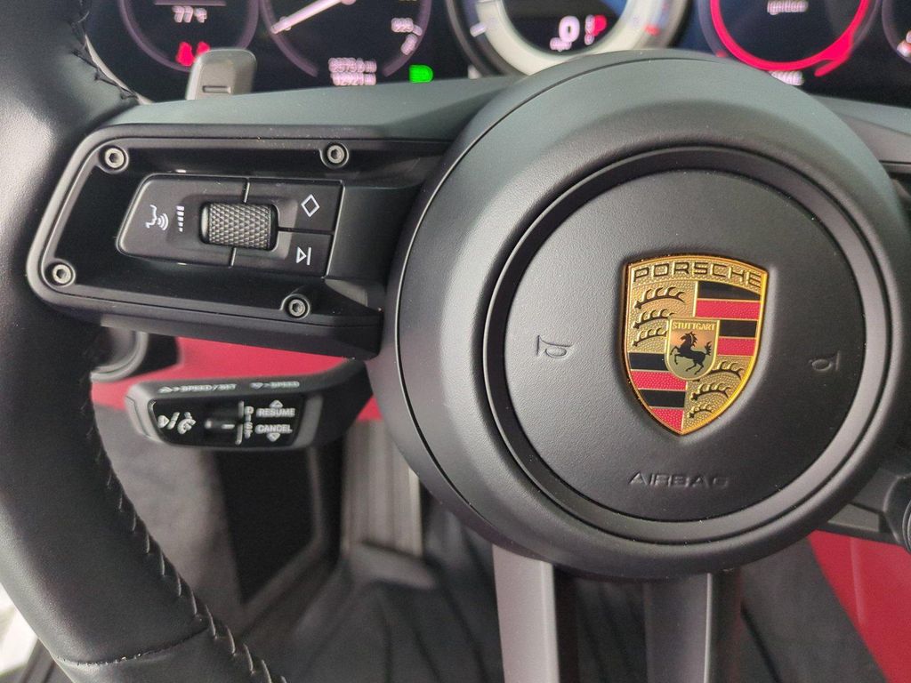 صورة مصغرة 30 لـ 2022 Porsche 911 TURBO S