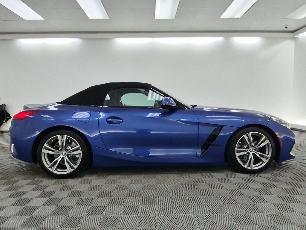 صورة 8 لـ 2023 BMW Z4 SDRIVE30I