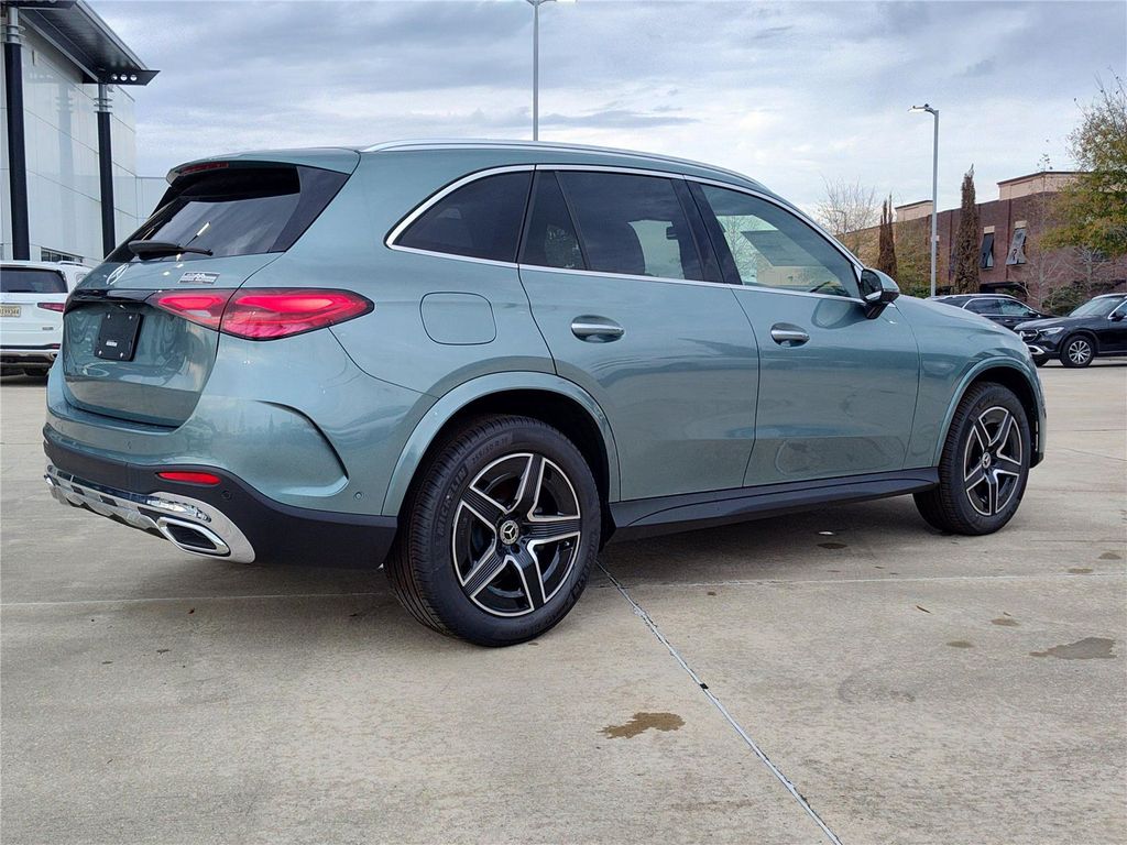 MERCEDES-BENZ GLC - 4