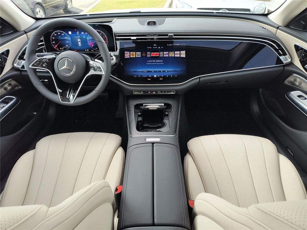 MERCEDES-BENZ E-CLASS - 10