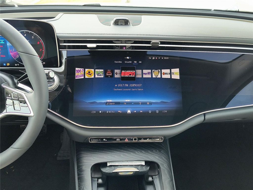 MERCEDES-BENZ E-CLASS - 8