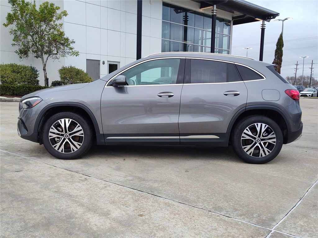 MERCEDES-BENZ GLA-CLASS - 3