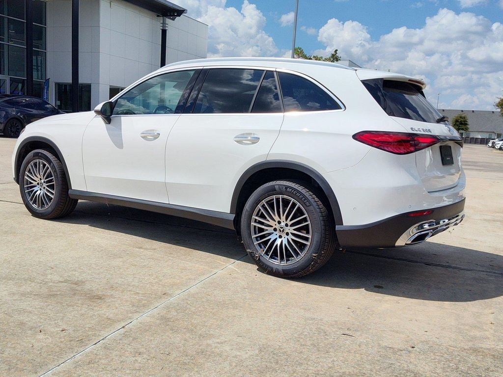 صورة مصغرة 4 لـ 2026 Mercedes-BENZ GLC