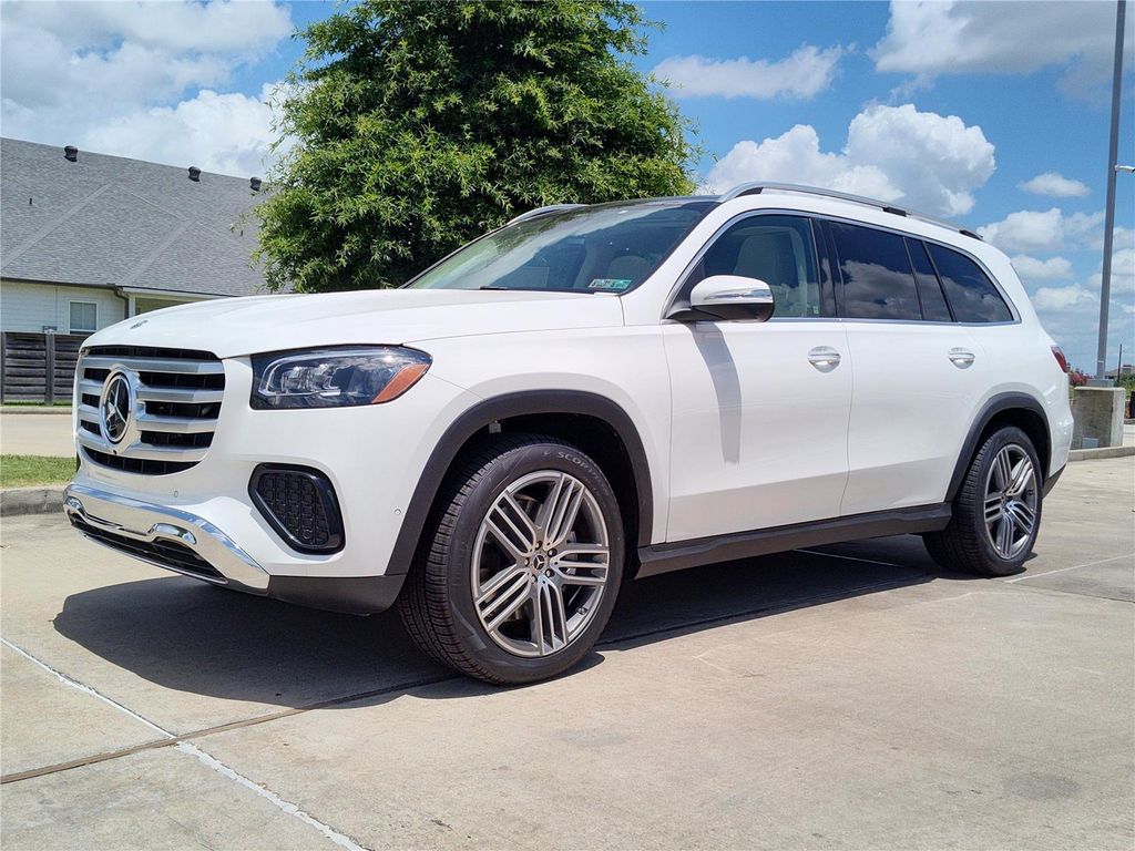 New 2026 Mercedes-Benz GLS 450 4MATIC
