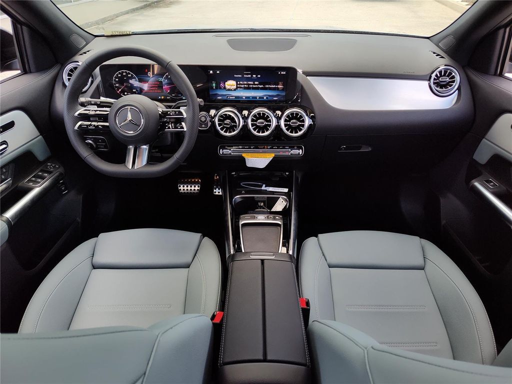 MERCEDES-BENZ GLA-CLASS - 10