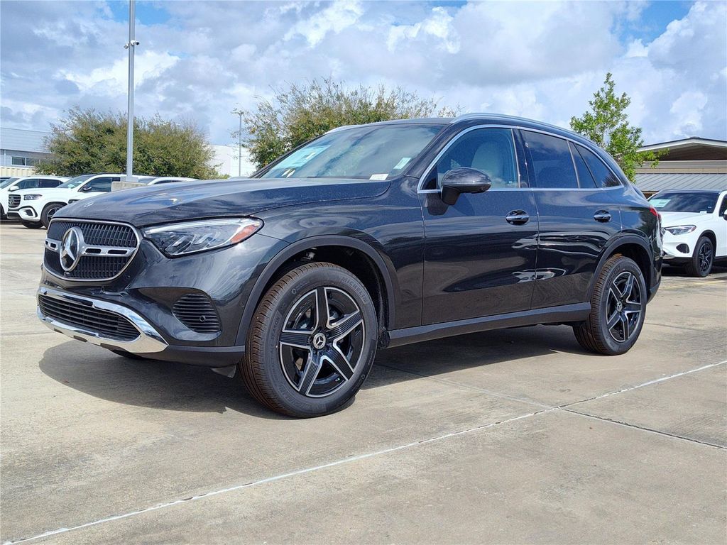New 2026 Mercedes-Benz GLC 300 Base