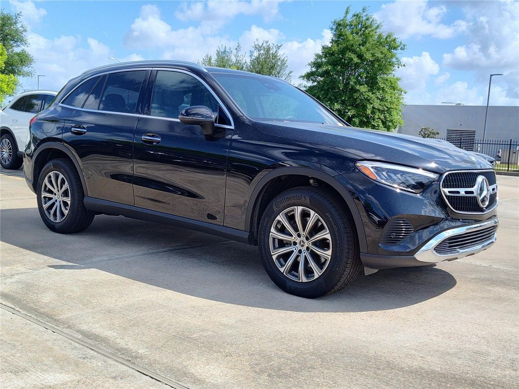 MERCEDES-BENZ GLC - 5