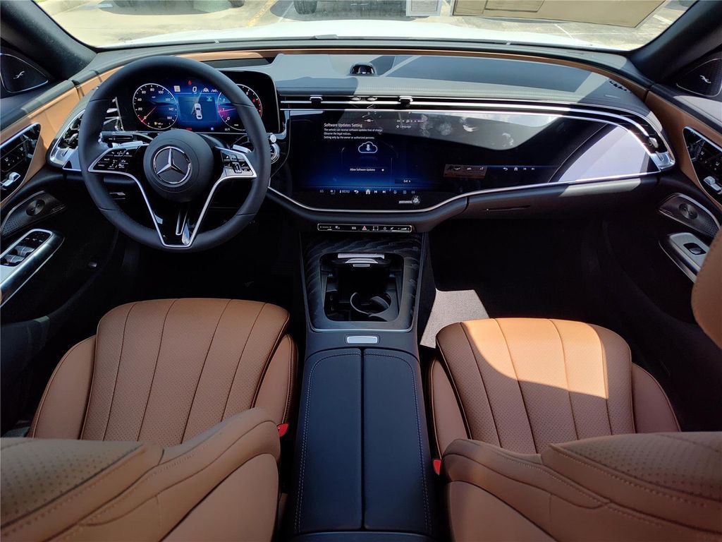 MERCEDES-BENZ E-CLASS - 10