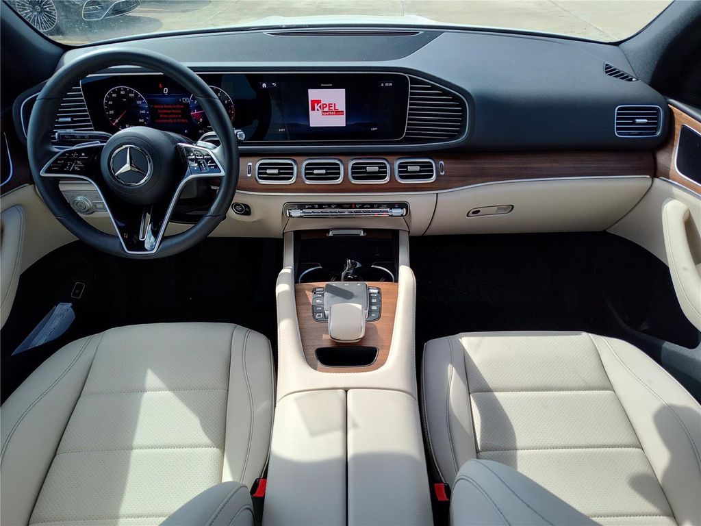 MERCEDES-BENZ GLE - 10