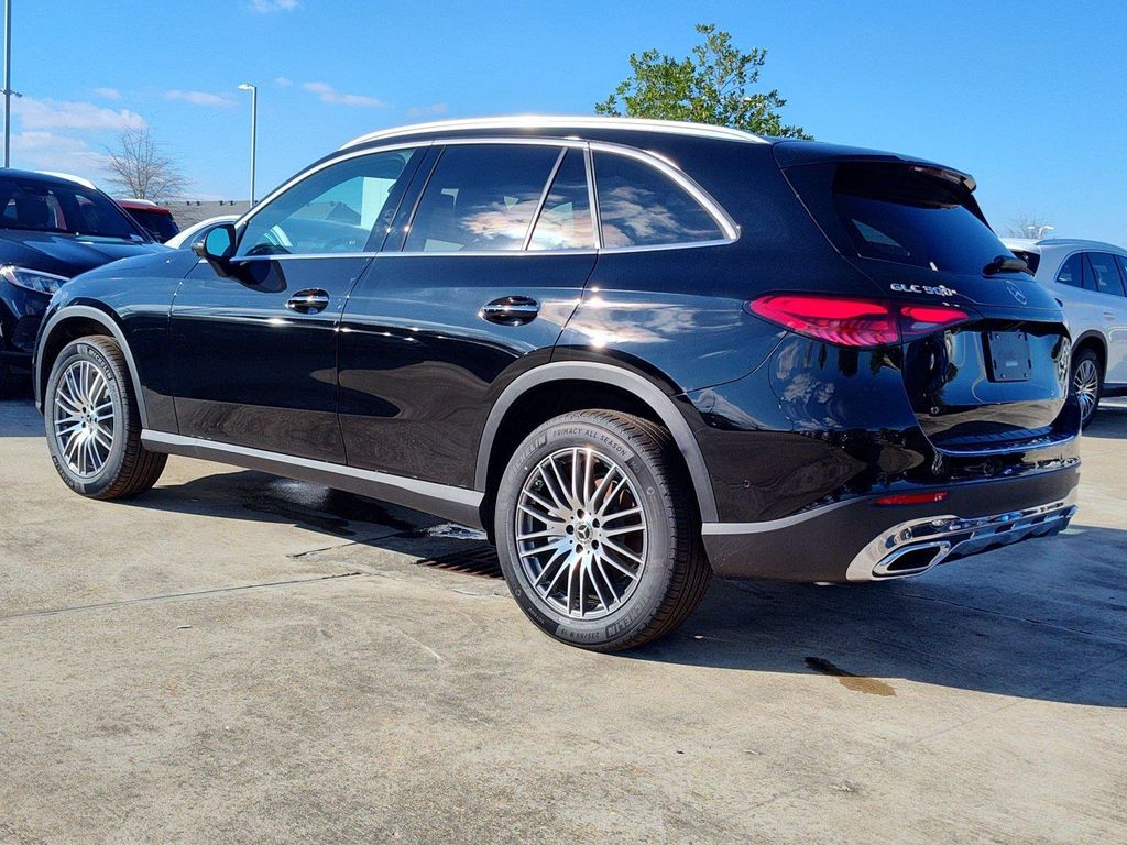 2026 Mercedes-BENZ GLC 缩略图 3