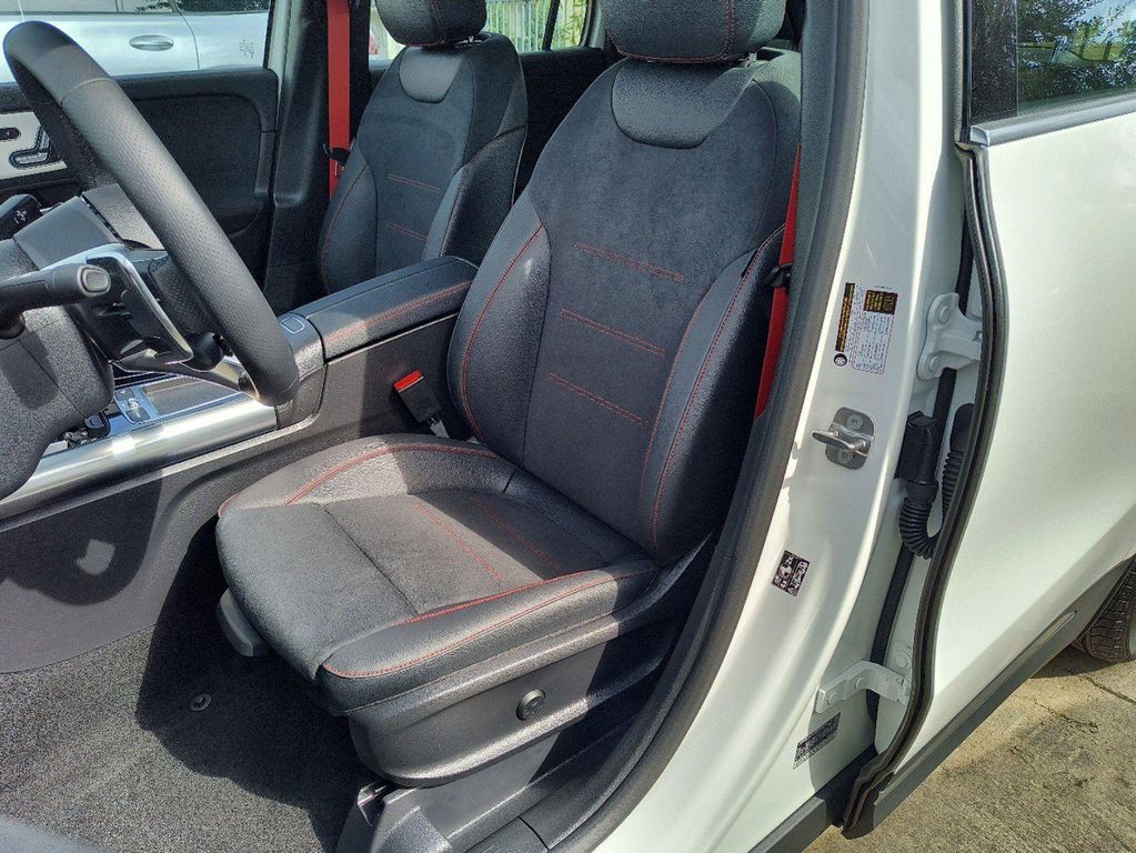 MERCEDES-BENZ GLA-CLASS AMG - 7