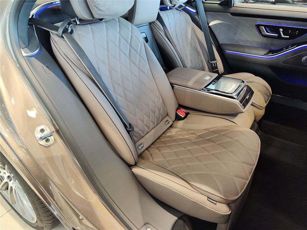 MERCEDES-BENZ S-CLASS - 8