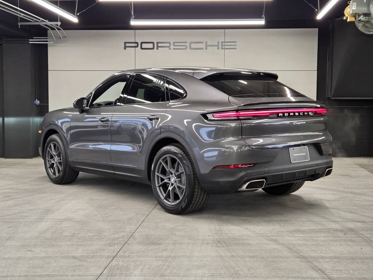 صورة 3 لـ 2026 Porsche CAYENNE