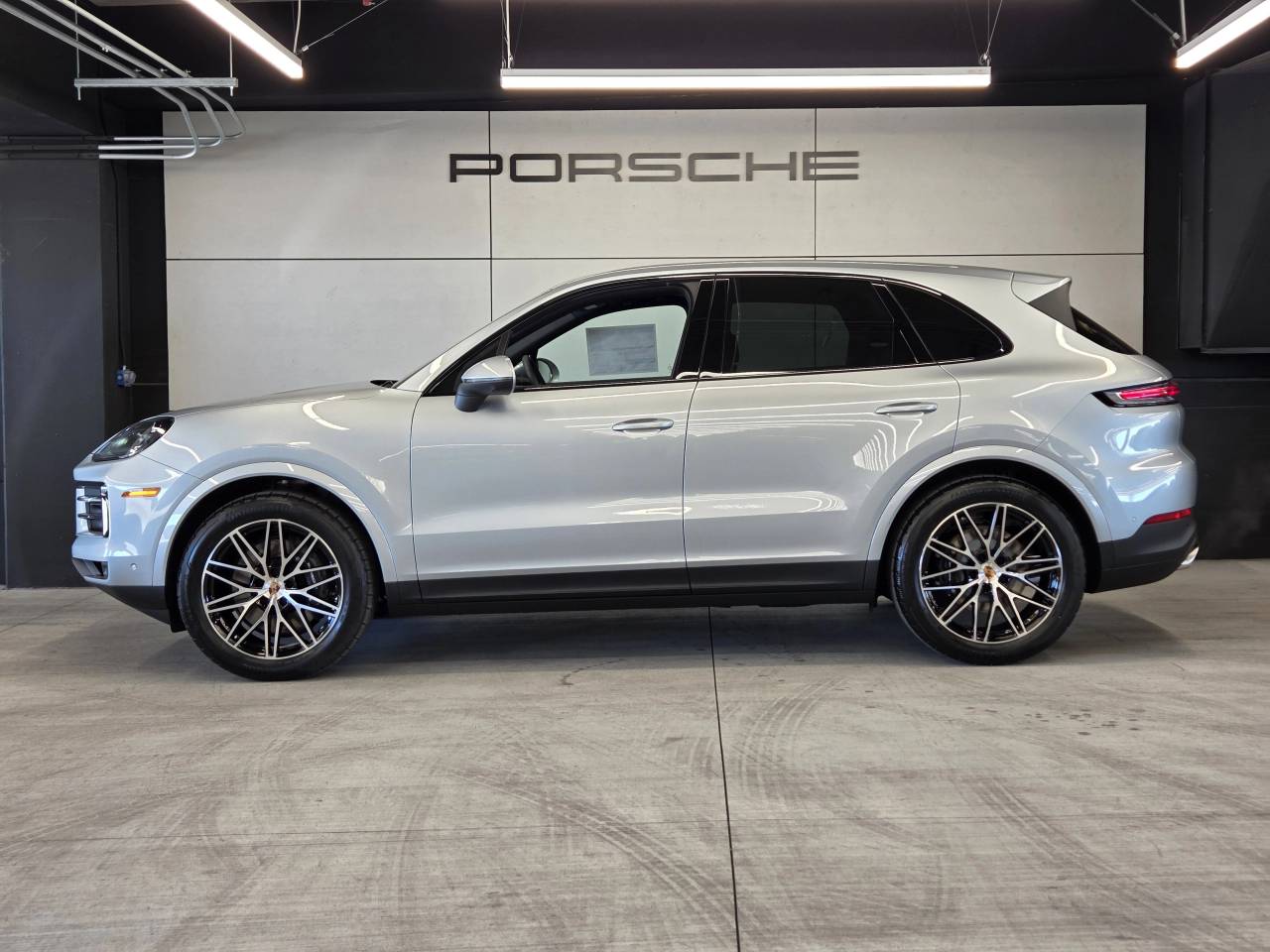 PORSCHE CAYENNE - 2