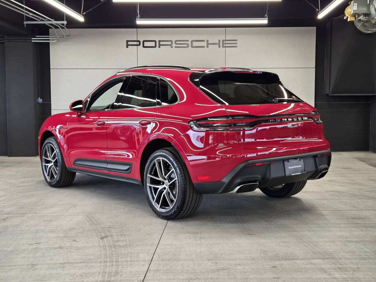 صورة 3 لـ 2026 Porsche MACAN