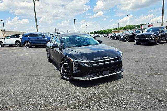 New 2026 Kia K4 EX