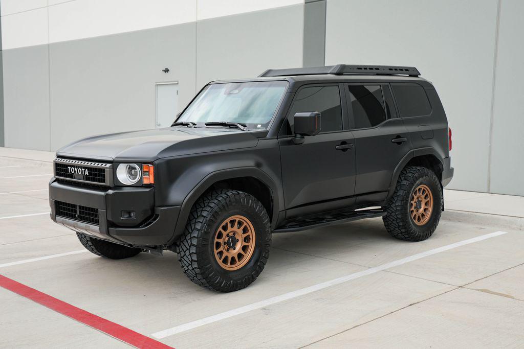 TOYOTA LAND CRUISER - 4