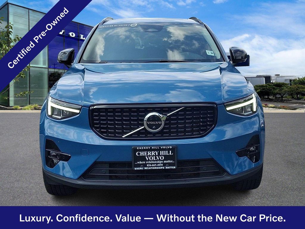 2023 Volvo XC40 PLUS 缩略图 2