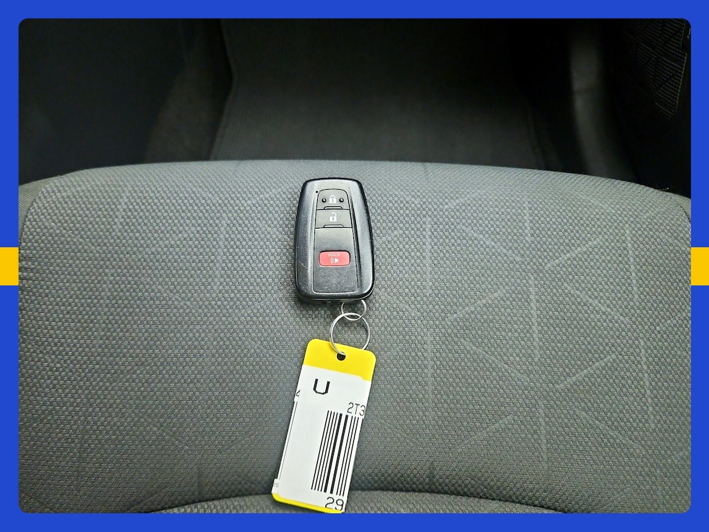 صورة مصغرة 25 لـ 2025 Toyota RAV4 XLE