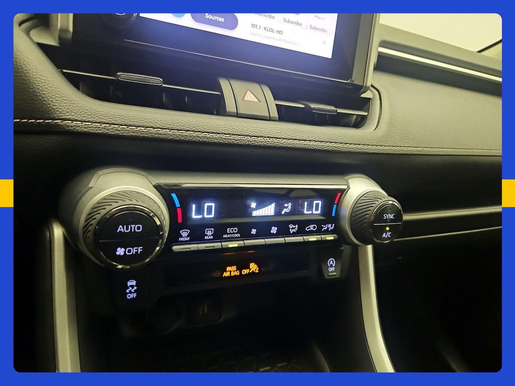 صورة مصغرة 19 لـ 2025 Toyota RAV4 XLE