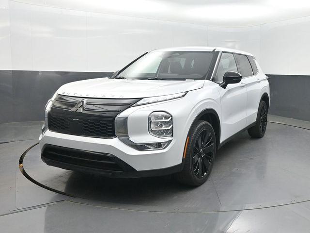 New 2026 Mitsubishi Outlander LE