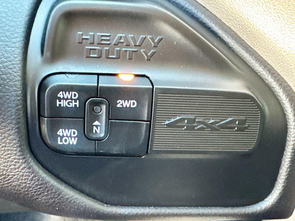 2024 RAM 3500 LARAMIE MEGA CAB 4X4 6'4' BOX — миниатюра 21